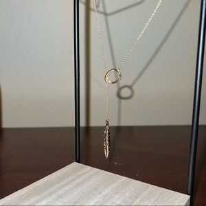 Urban Outfitters | Feather Pendant Necklace